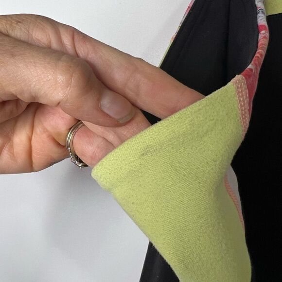 Lululemon Wunder Under Crop Capri Full On Luon Reversible Floral Quilt - Picture 10 of 12